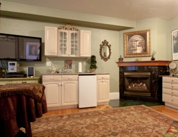Garden Wet bar fireplace